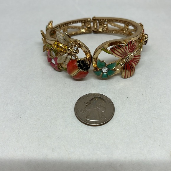 Adorable Coldwater Creek clamper bracelet - Picture 12 of 14